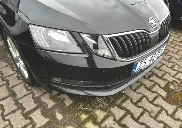 Skoda Octavia cena 50900 przebieg: 205386, rok produkcji 2018 z Dynów małe 781